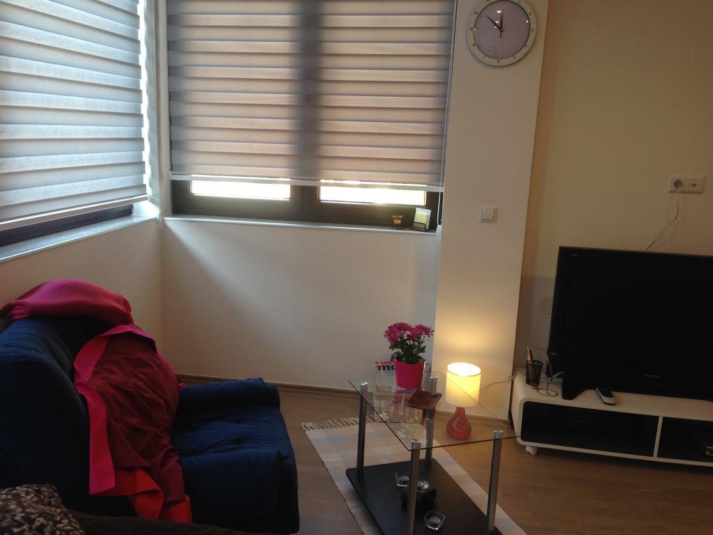 Dea'S Studio Apartment SJJ Chambre photo