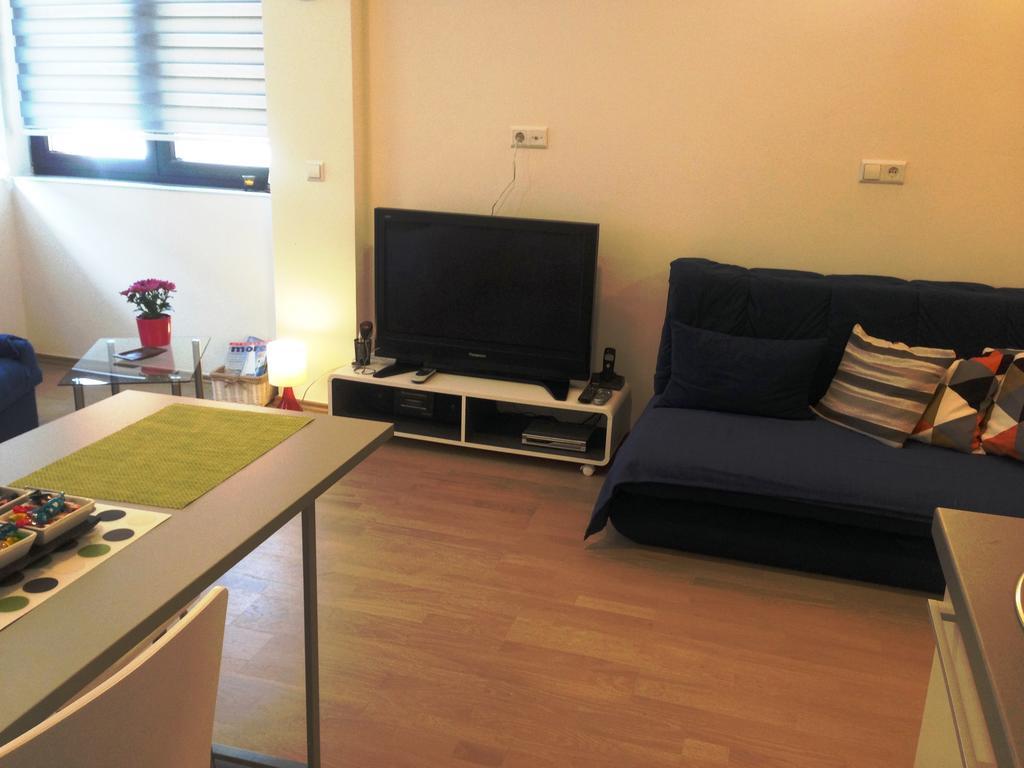 Dea'S Studio Apartment SJJ Chambre photo