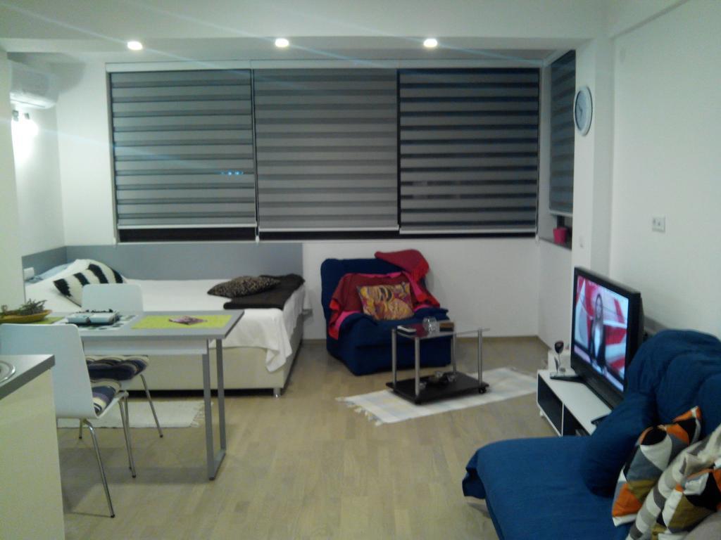 Dea'S Studio Apartment SJJ Chambre photo
